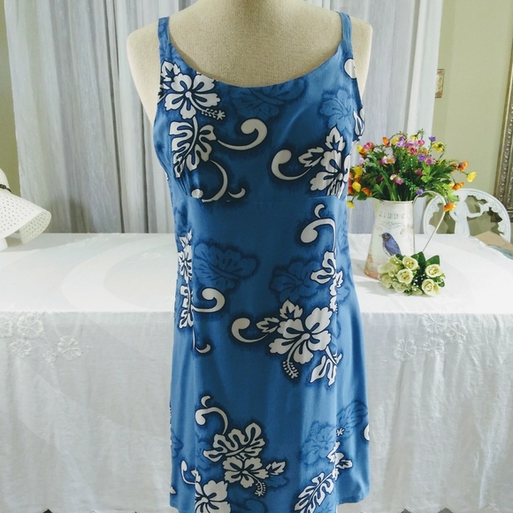 Tropical breeze size Med spaghetti dress - Picture 4 of 5